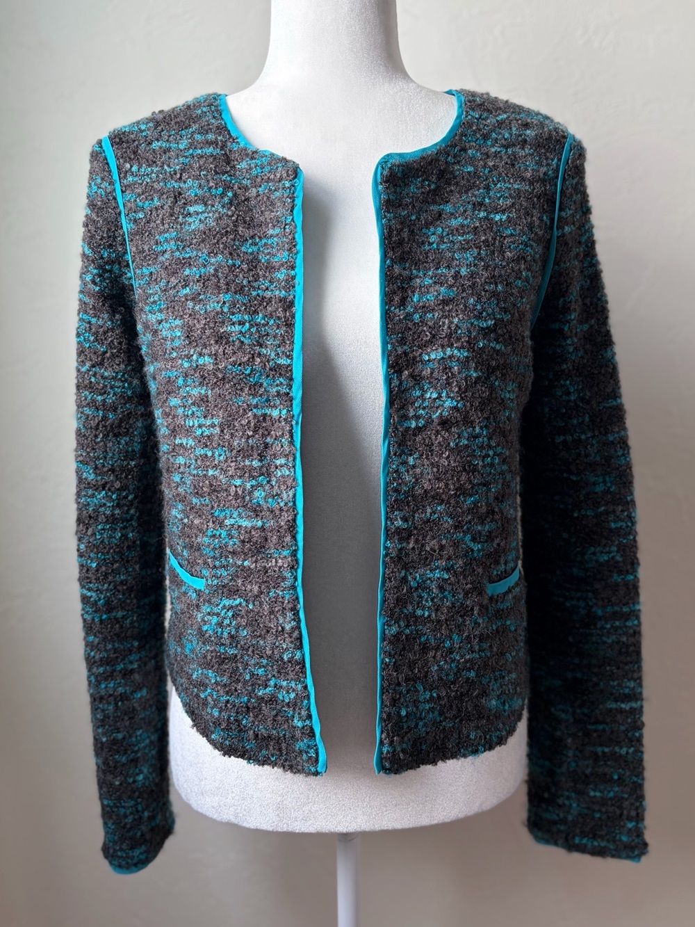 Willow & Clay Boucle Knit Open Front Jacket Gray Turquoise Trim XS